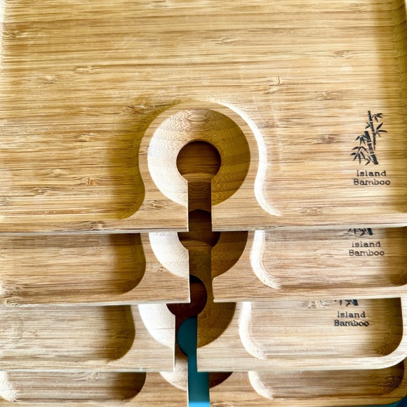 NWOT Bamboo Hors d'oeuvres Plate with Wine Glass Holder: Set 4 - Picture 10 of 13